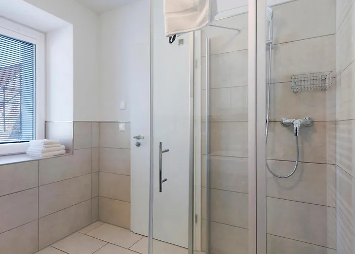 Torhaus Schloss Wocklum Hébergement de vacances Balve